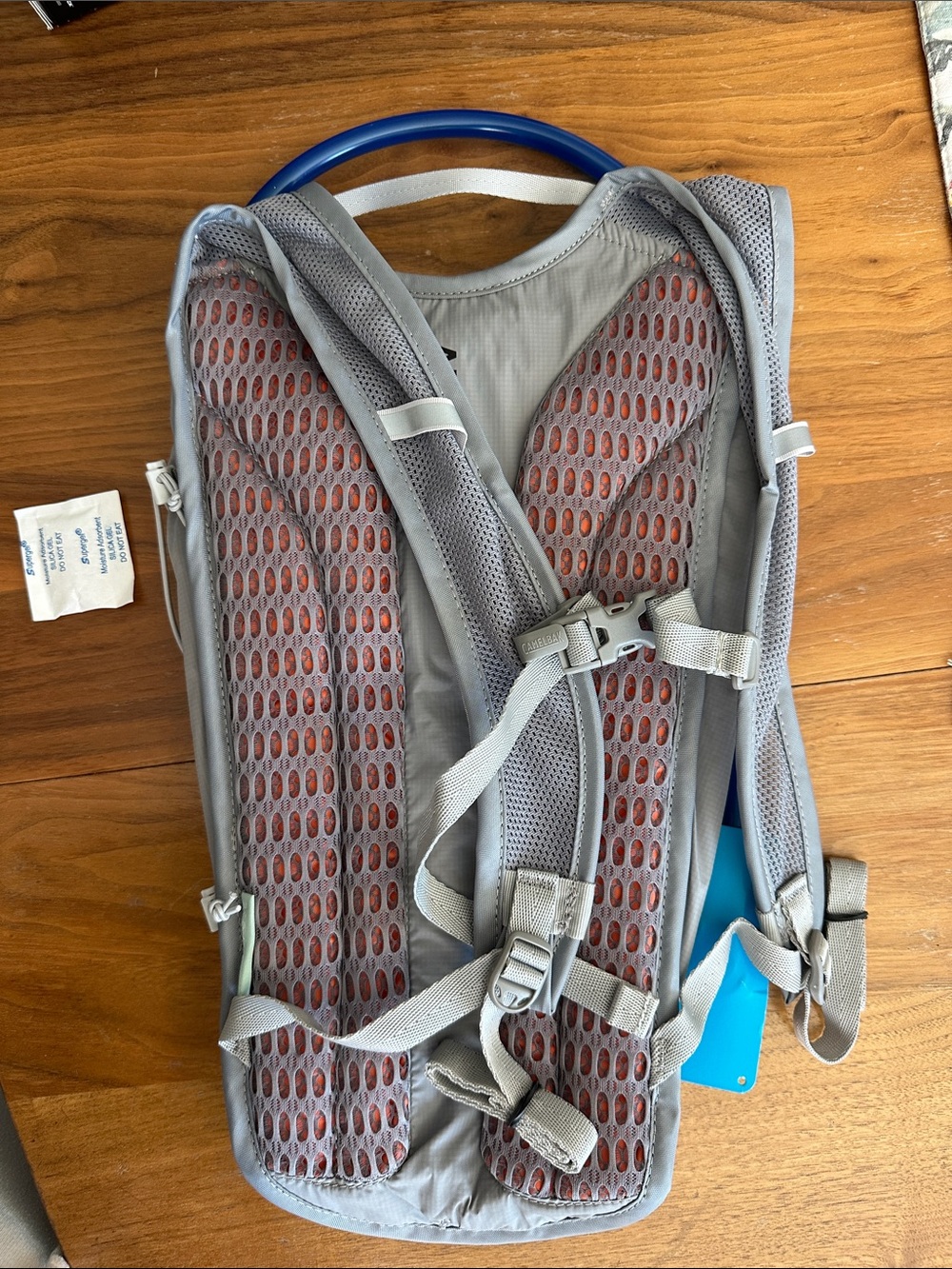 CamelBak Classic Light 70oz Hydration Pack Gray with Teal Accents and Blue Tube - Picture 2 of 4
